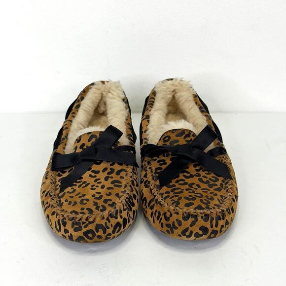 UGG Leopard Print Moccasin Slippers Womens 6 Chestnut Cozy Bow Shearling Shoe - Picture 8 of 13
